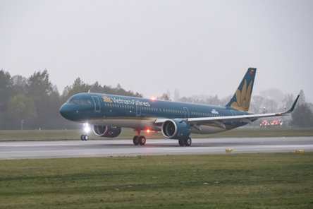 Vietnam Airlines boosts Vietnam-Middle East air links